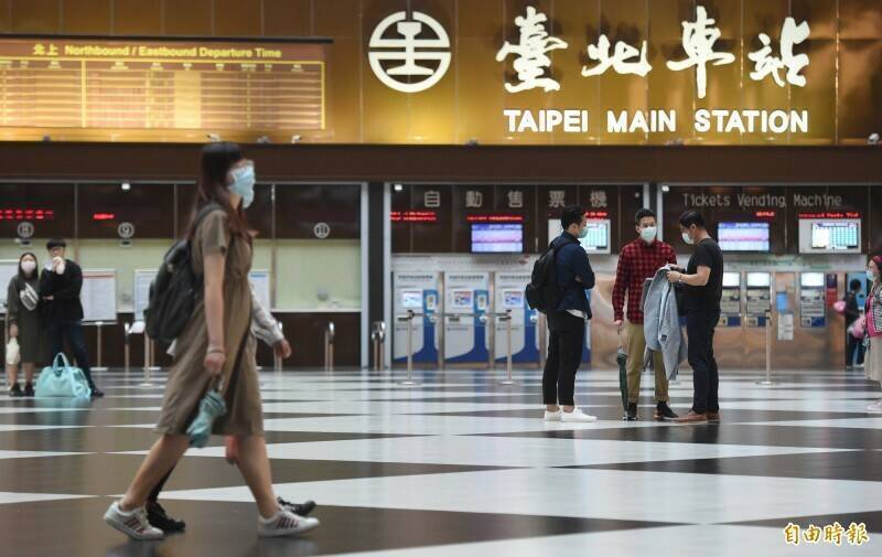 台北车站近日发生一起离谱的性侵案,示意图,图中人物与新闻事件无关。(资料照) 台北车站近日发生一起离谱的性侵案,示意图,图中人物与新闻事件无关。(资料照)