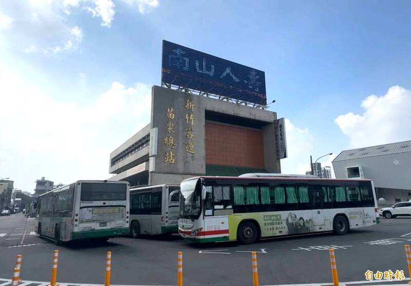 苗栗亦捷客運突停駛！監理所證實「司機薪資領一半」集體罷工