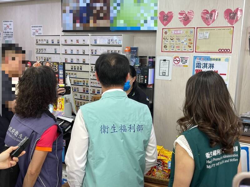 合法加熱菸首日開賣！北市衛生局查獲5品項違法 依法開罰