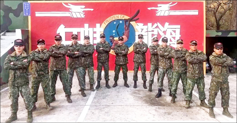 海龍蛙兵移防澎湖 改隸特指部