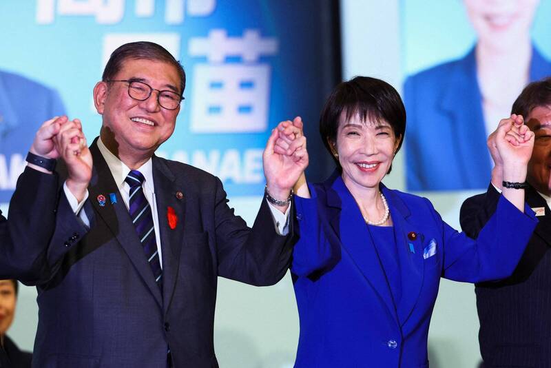 日本执政党自民党与最大在野党立宪民主党的国会对策委员长今天上午在国会召开会谈,大致同意于10月21日临时国会召集日,举行首相指名选举,选出日相石破茂的后继者。自民党规划,若总裁高市早苗当选首相,将尽速组阁并启动新政府。(美联社资料照) 日本执政党自民党与最大在野党立宪民主党的国会对策委员长今天上午在国会召开会谈,大致同意于10月21日临时国会召集日,举行首相指名选举,选出日相石破茂的后继者。自民党规划,若总裁高市早苗当选首相,将尽速组阁并启动新政府。(美联社资料照)