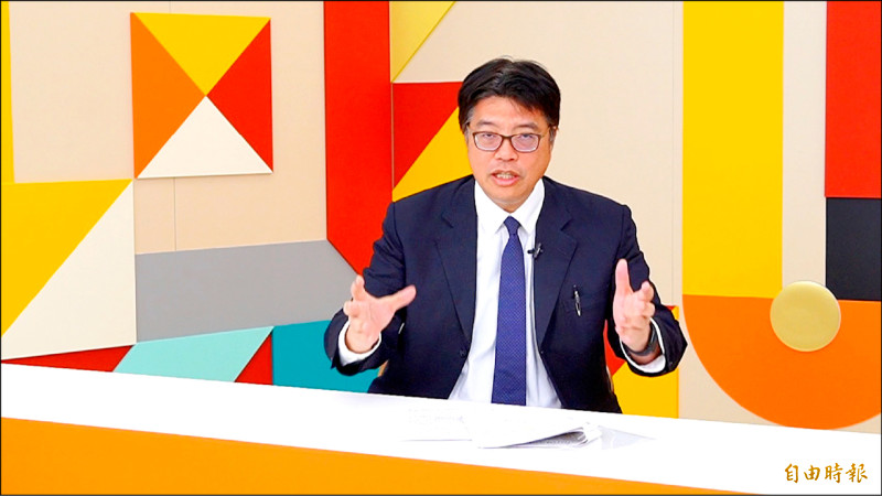 郝揭露遭「境外網軍」攻擊 邱垂正：中共會區分「統一藍」或「民主藍」