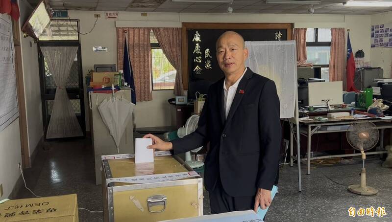 國民黨主席選舉》韓國瑜雲林投票 在圈票處待逾1分鐘