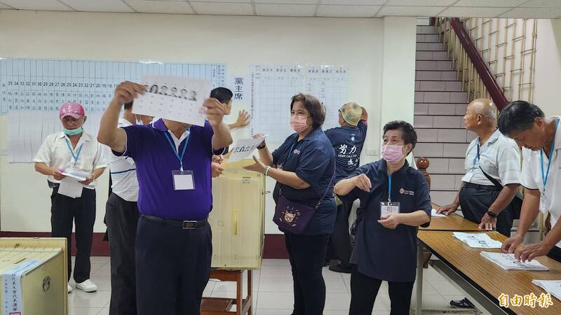 國民黨主席選舉 鄭麗文宜縣1326票奪冠