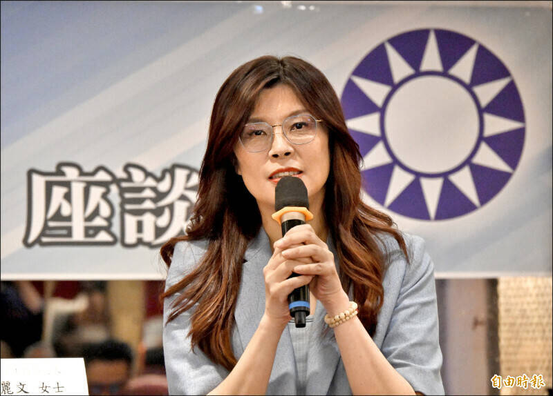 籲鄭麗文釐清中共介選疑雲 鍾佳濱：是受益者或受害者？