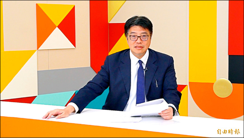 本報「官我什麼事」專訪》邱垂正：參選須具結無中國籍 明年實施