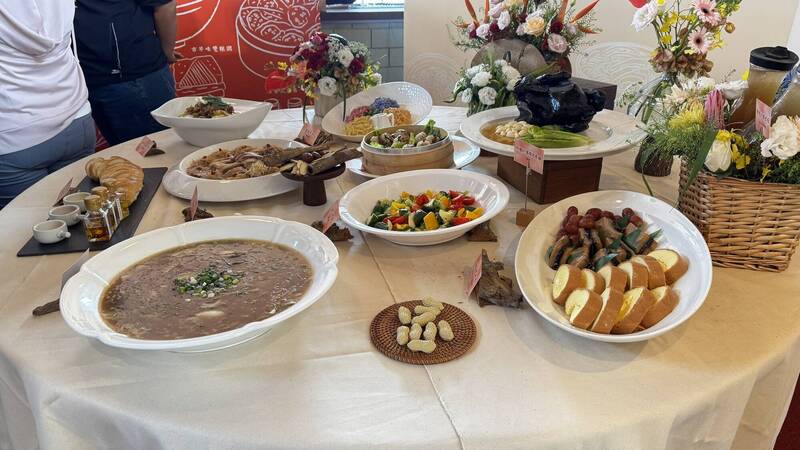 從古早味到創新美食都有！集結12在地店家推10道「土庫宴」