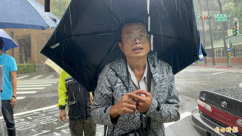 經營鱷魚養殖超過40年的業者阮茂盛不滿農業部預告將河口鱷列為寵物黑名單,認為讓業者毫無生路,主張政府應出面全數收購。(記者楊媛婷攝) 經營鱷魚養殖超過40年的業者阮茂盛不滿農業部預告將河口鱷列為寵物黑名單,認為讓業者毫無生路,主張政府應出面全數收購。(記者楊媛婷攝)