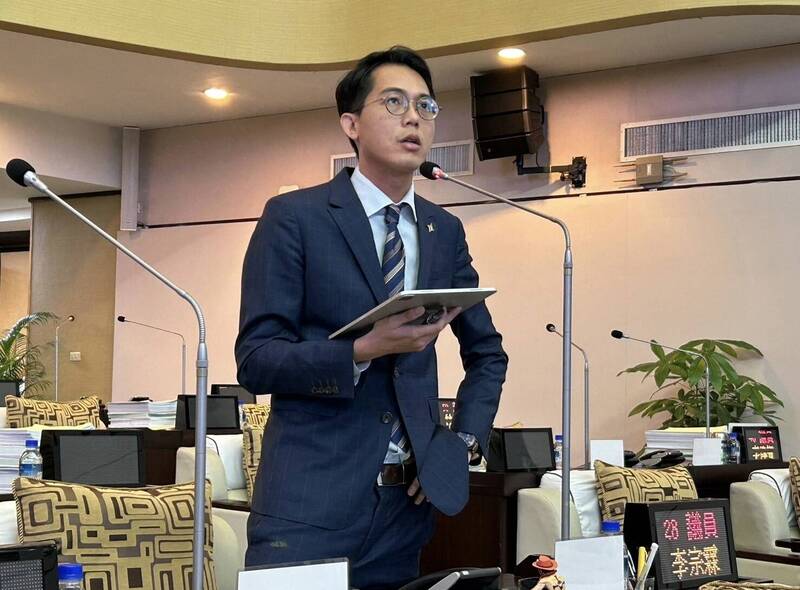 議員李宗霖質疑中國藥品進入傳統市場，如同醫療統戰。（李宗霖提供）