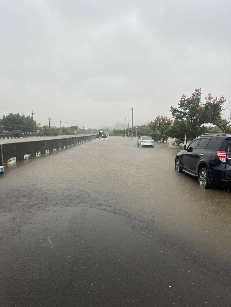 桃園沿海4區多處路段積淹水 雨勢稍緩後逐漸退水