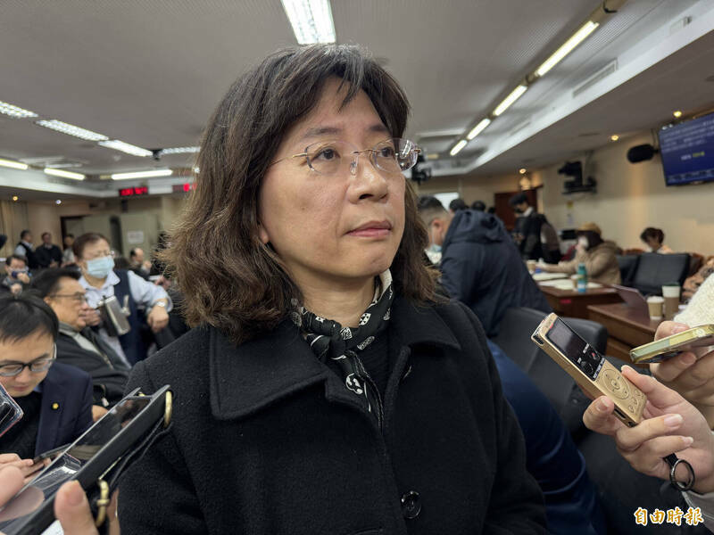 立院答詢稱「空服員與飛安無關」？民航局長還原現場：息息相關！