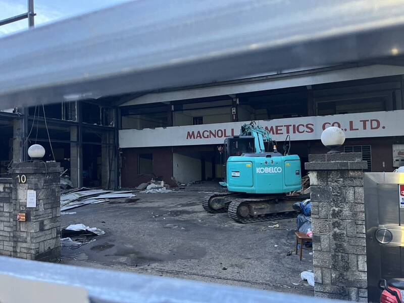 发生工人坠落意外的工地。(民众提供) 发生工人坠落意外的工地。(民众提供)