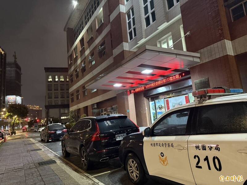网路影音串流平台及社群出现帮派组合歌曲影像,引起桃园警方重视追查,宣示将严厉打击、压制黑帮气焰。(记者余瑞仁摄) 网路影音串流平台及社群出现帮派组合歌曲影像,引起桃园警方重视追查,宣示将严厉打击、压制黑帮气焰。(记者余瑞仁摄)