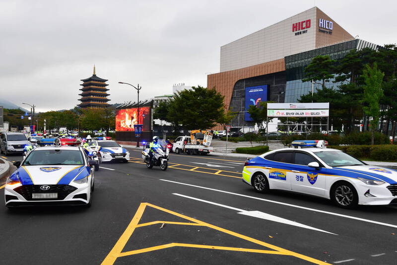 亚太经济合作会议(APEC)峰会将于31日在韩国庆州登场,首尔正在加强当地安全措施。(欧新社) 亚太经济合作会议(APEC)峰会将于31日在韩国庆州登场,首尔正在加强当地安全措施。(欧新社)