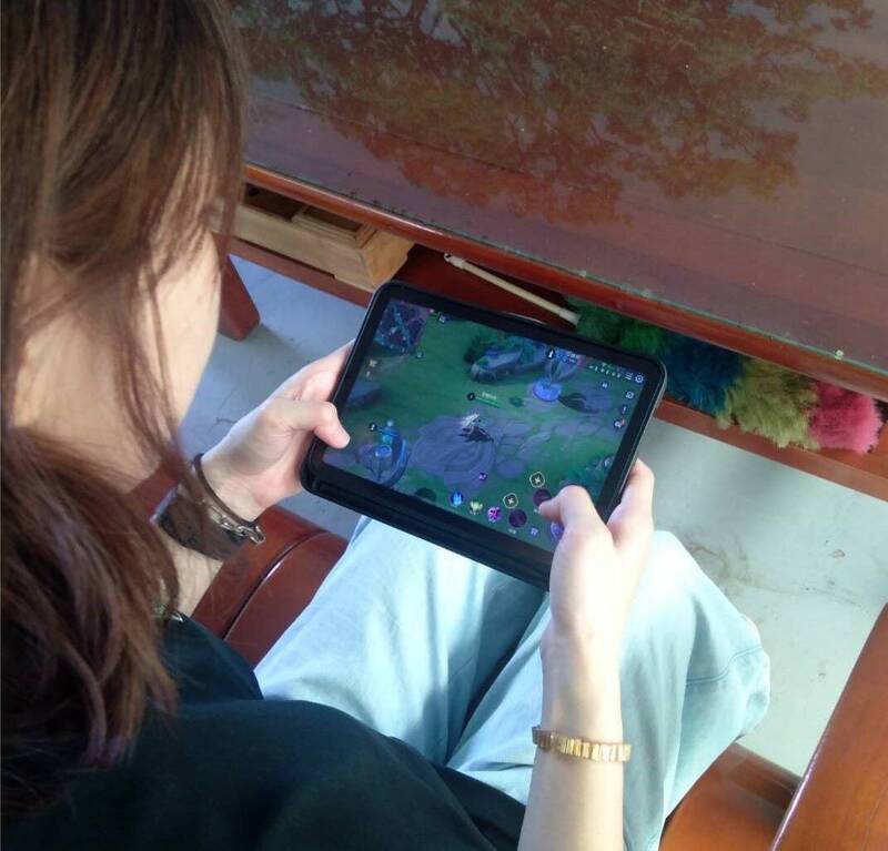 手机线上游戏「传说对决」示意图。(警方提供) 手机线上游戏「传说对决」示意图。(警方提供)