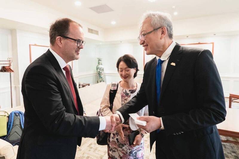 德國邦議會跨黨派議員訪台 吳志中：盼台德打造更具韌性全球供應鏈