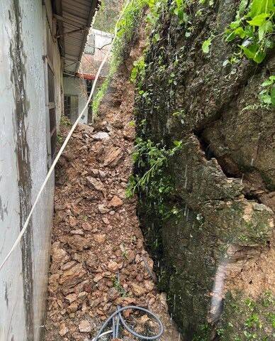 豪雨炸台北 南港舊莊里土石流衝進住家