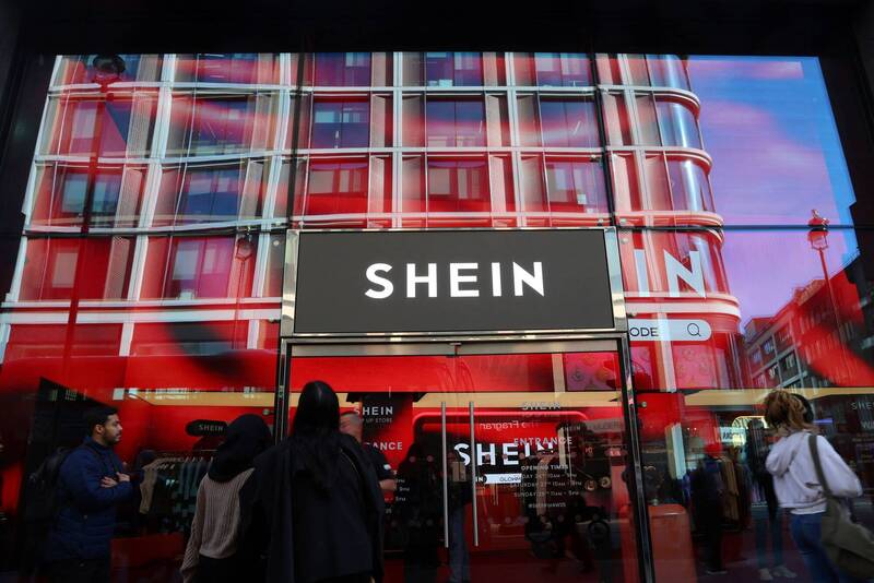 中国快时尚品牌Shein将进驻巴黎百年老字号BHV Marais百货,引发法国社会强烈反弹,示意图。(路透) 中国快时尚品牌Shein将进驻巴黎百年老字号BHV Marais百货,引发法国社会强烈反弹,示意图。(路透)