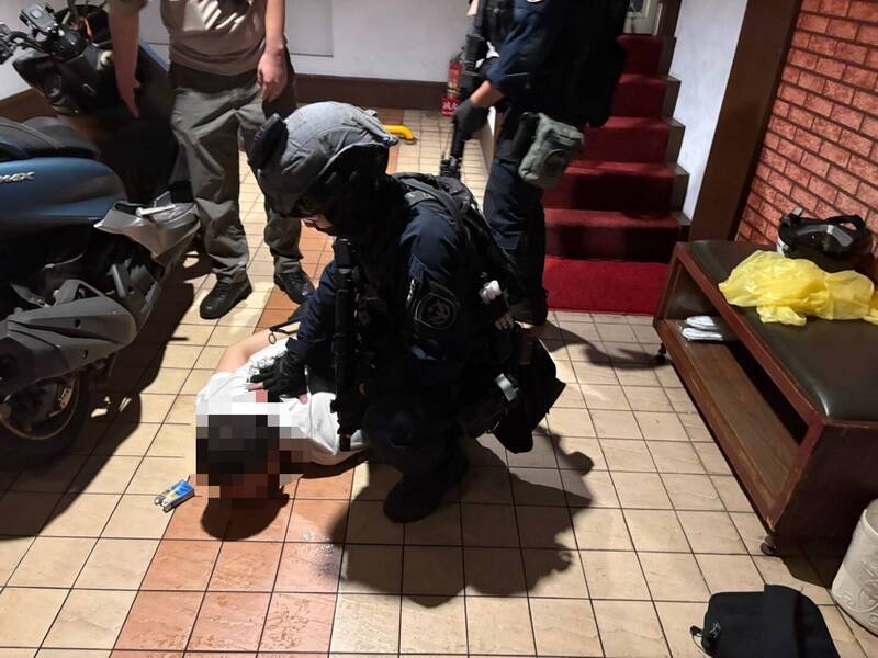 新北新莊男槍擊亡!疑汽車美容生意談不攏 警逮3煞到案