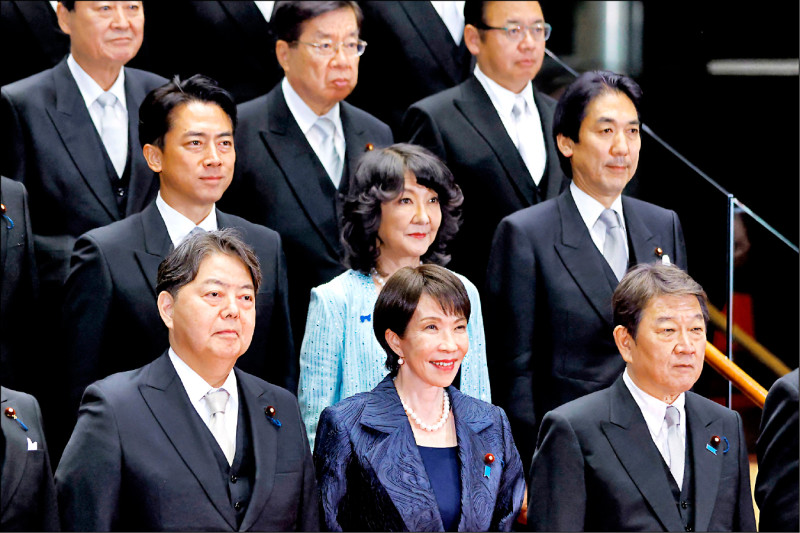 年輕族群力挺 高市內閣支持率破7成