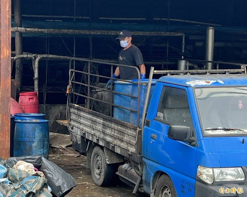 Re: [新聞] 養豬場廚餘蒸煮紀錄4個月空白！中市