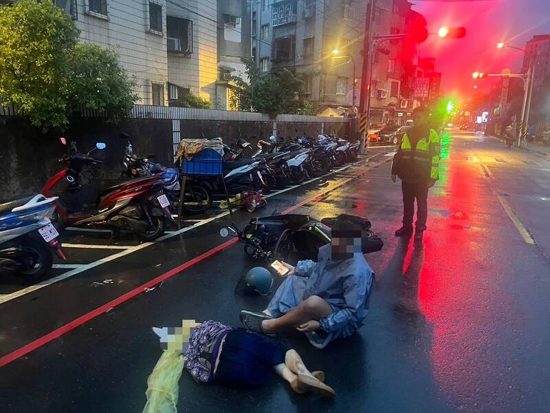 8旬婦遭撞腦出血命危無證件 暖警靠「我是中和人」社群尋獲家屬