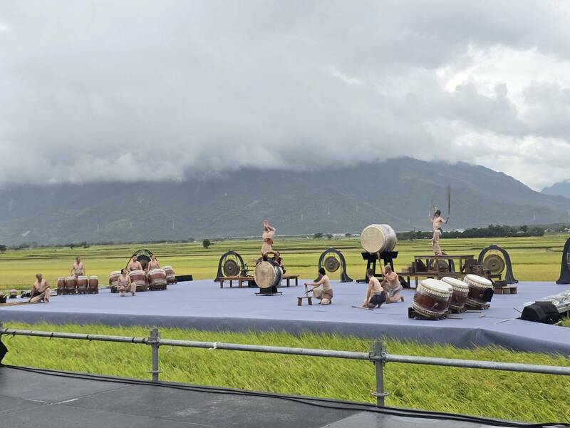 池上秋收藝術節下午開演 蕭美琴低調現身觀賞