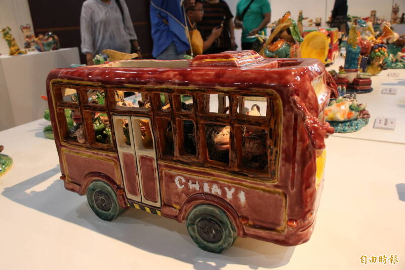 全國交趾陶工藝獎 「一起幸福巴+1」獲金獎