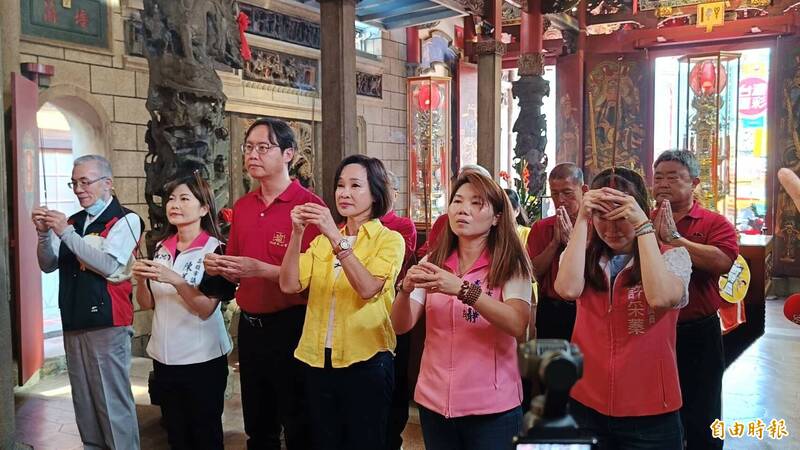 「光復高雄我準備好了」柯志恩旗津掛看板沒國民黨徽原因曝