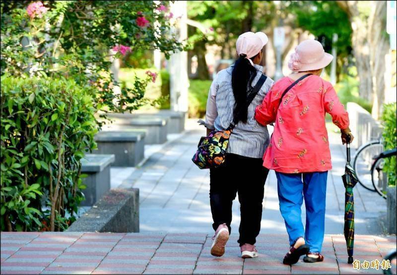 北市每天5起老人受虐 議員質疑社會局代墊安置6千萬成呆帳