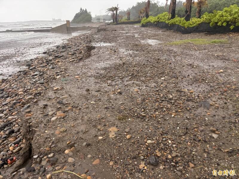 桃園新屋區觀海路二段海岸沖刷 市府評估興建親水保護工