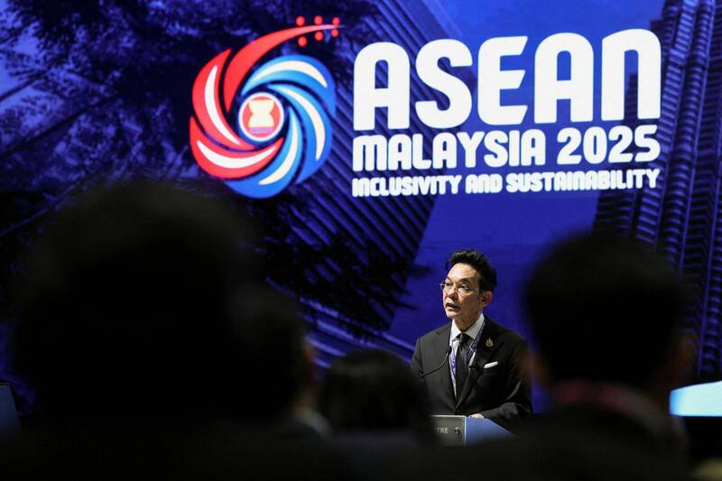 泰国与柬埔寨预计26日在东南亚国家协会(ASEAN)峰会期间,举办停火签署仪式。(路透社) 泰国与柬埔寨预计26日在东南亚国家协会(ASEAN)峰会期间,举办停火签署仪式。(路透社)