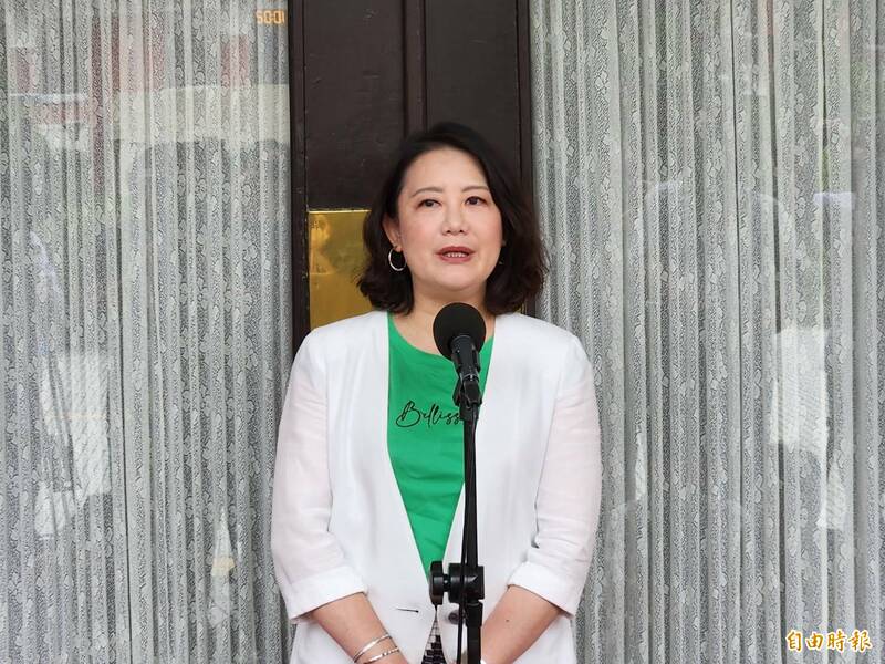 翁曉玲提選前禁發民調改3天 吳思瑤批「反國安、助介選」條款