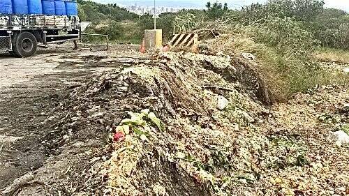 台中露天堆廚餘畫面驚人！彭啓明：「台中挖一個洞」造成環境污染