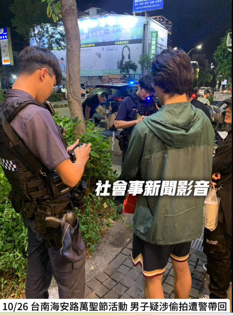 台南海安路萬聖鬼市派對現「偷拍裙底狼」 路人圍住插翅難飛