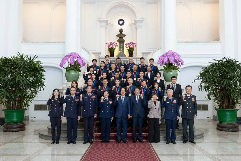 世界警消運動會拿168面獎牌 賴清德:警消都是英勇超人、社會英雄