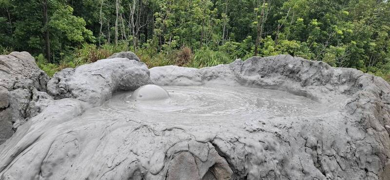 高雄奇特泥岩惡地 10人文保育團體齊力推動世界級地質公園