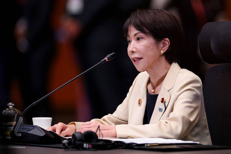 日相高市早苗出席东协峰会期间,与各国就贸易、安全等议题进行交流。(法新社) 日相高市早苗出席东协峰会期间,与各国就贸易、安全等议题进行交流。(法新社)