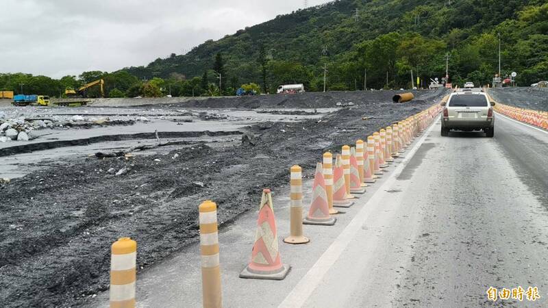 花蓮光復雨勢變大 馬太鞍溪橋臨時便道警戒中