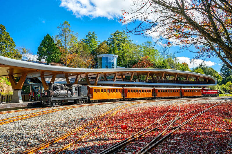 《TAIPEI TIMES》 Alishan tour train tickets to go on sale from Nov. 18