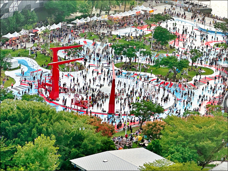 高雄星光水岸公園 試營運提前結束