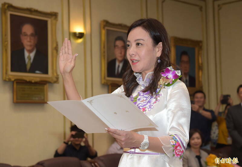 前綠委蔣絜安桃市客家局長任內不實報銷特支費涉貪 8萬交保