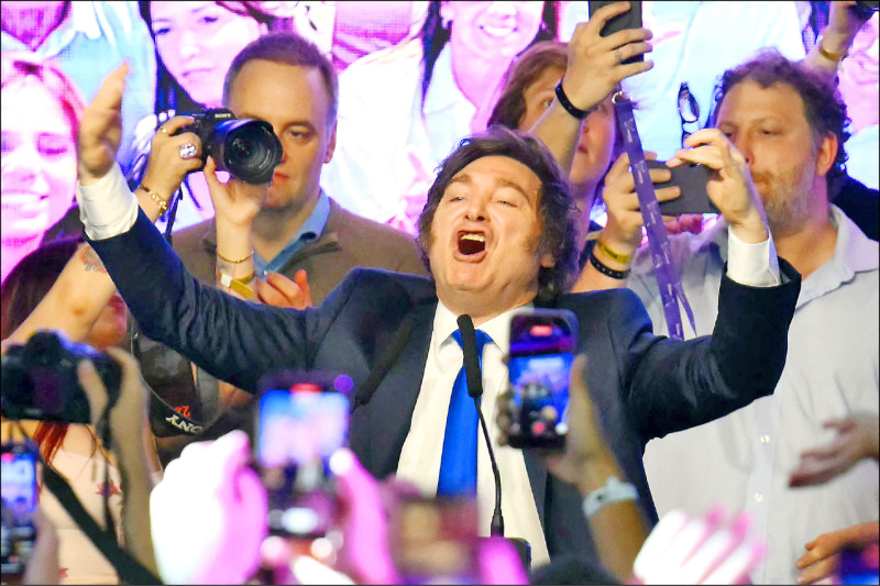 阿根廷總統政黨 期中選舉大勝