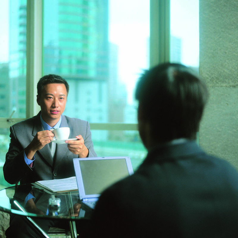 年底想辭職？他猶豫要裸辭或領年終 網友一面倒這樣建議