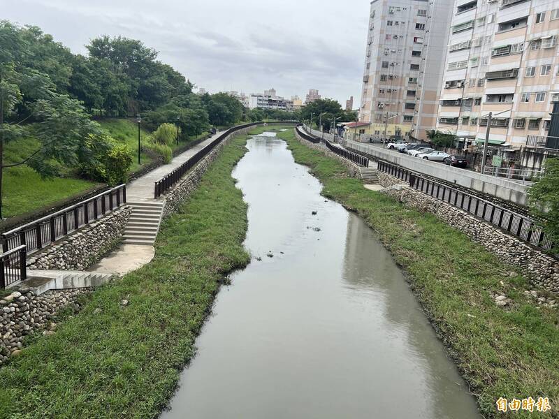 魚屍覆水面!雲林溪連傳魚群暴斃 民眾憂偷排廢水