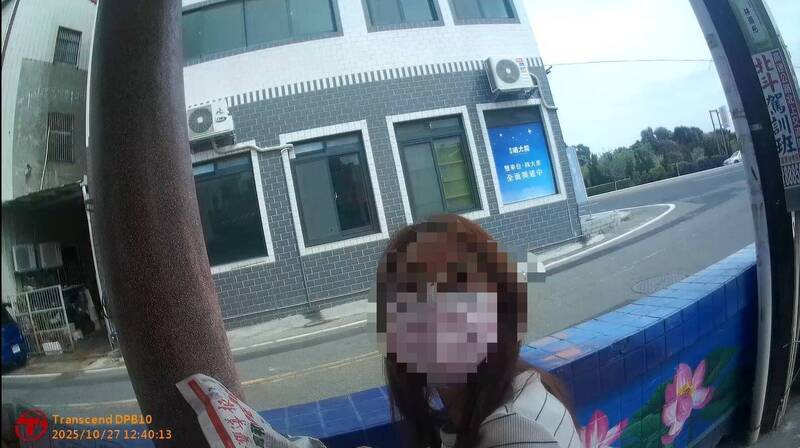 「愛我就幫我收款」!彰化26歲女為愛潦落去 當場被警上銬逮捕