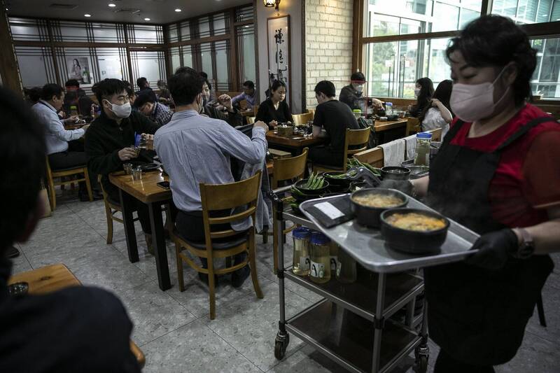 南韩餐厅示意图。(彭博) 南韩餐厅示意图。(彭博)