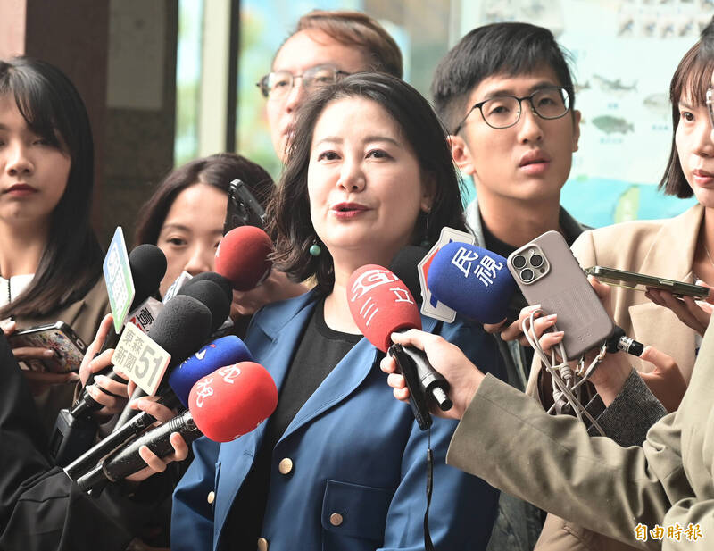 批謝龍介質詢再爛都無法可治 吳思瑤:應檢討不分區立委制度