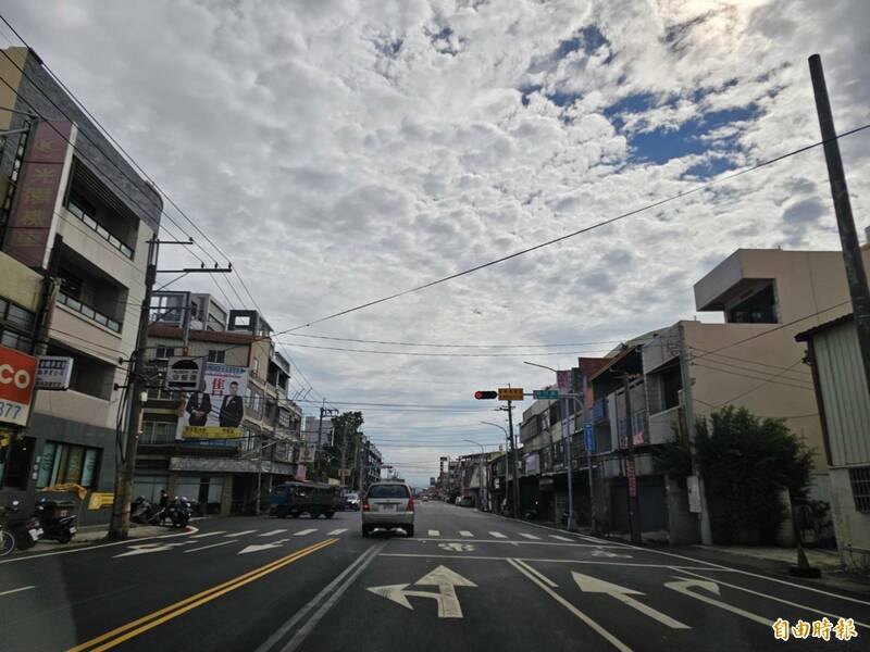 彰化道路驚見「虛線箭頭」 民眾大喊「立可帶斷掉了」!