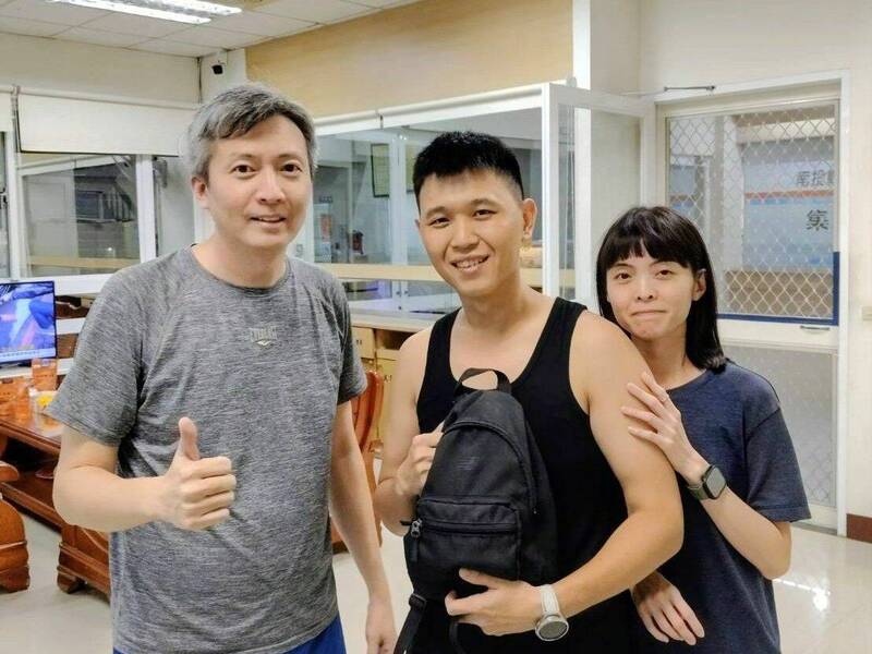 集集小吃名店人員遺失現金背包 信義農會員工拾獲助領回